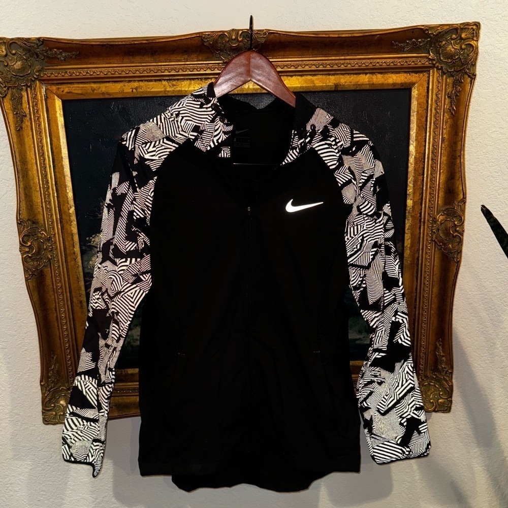 Nike Flash Black Printed Zip Front Windbreaker Jacket Vented Back Reflective S